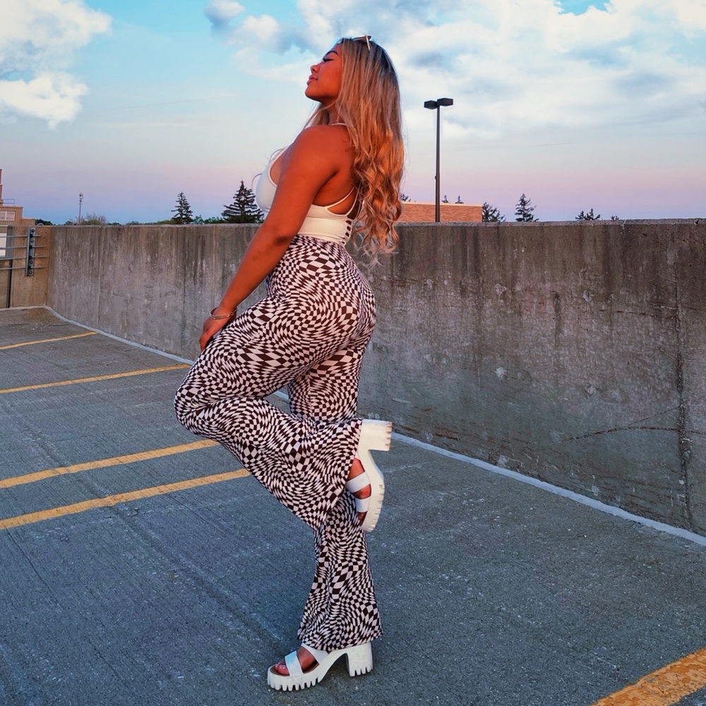 Meet your Posher, Jenny